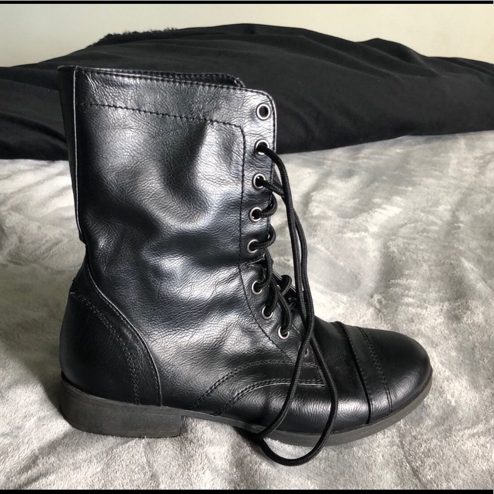Combat Boots - Picture 3 of 3